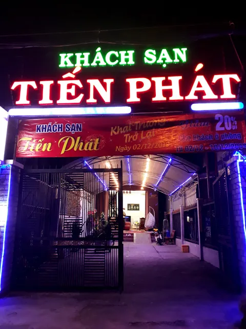 Khách Sạn Tiến Phát