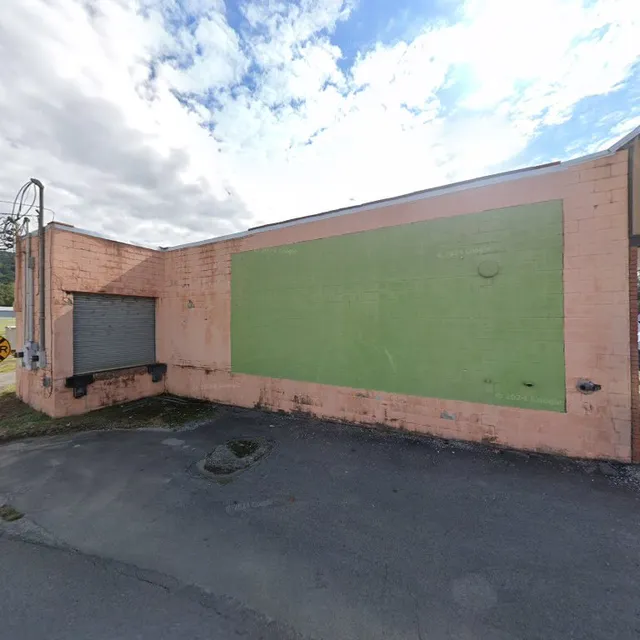 Los Reyes Supermarket And Restaurant