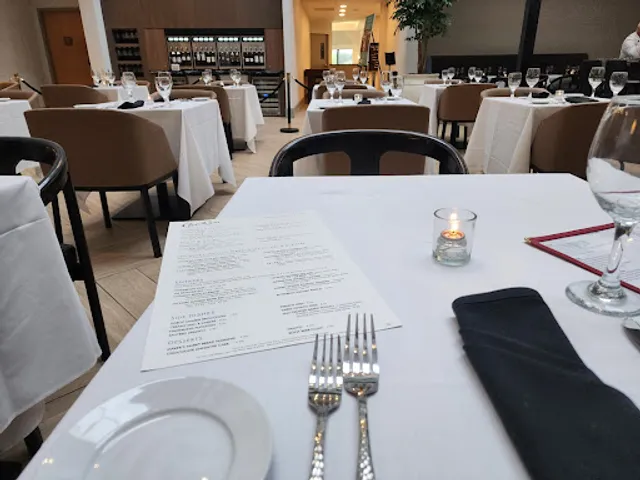 Cool River Restaurant & Tavern