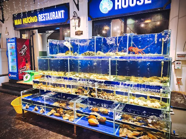 Mai Hương Restaurant - Grand World Phú Quốc