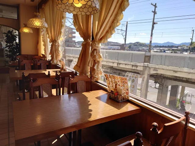 レストランはと平和堂和迩店