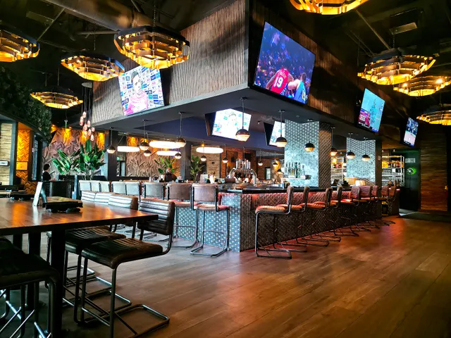 Tap 42 Craft Kitchen & Bar - Naples