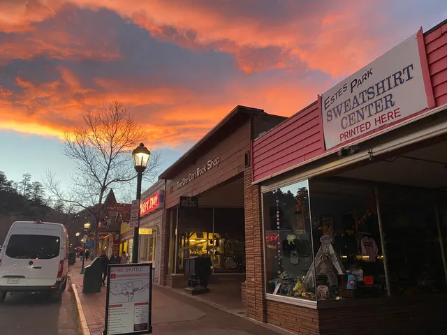 Estes Park Sweatshirt Center