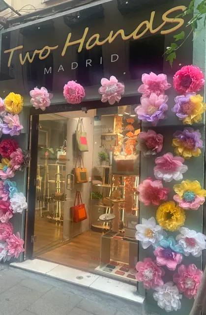 Two Hands Madrid - Bolsos de piel