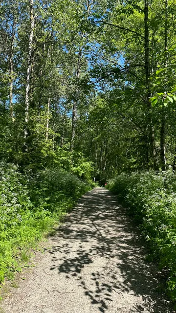 Entrance/Parking for Everett Crowley Park Trails