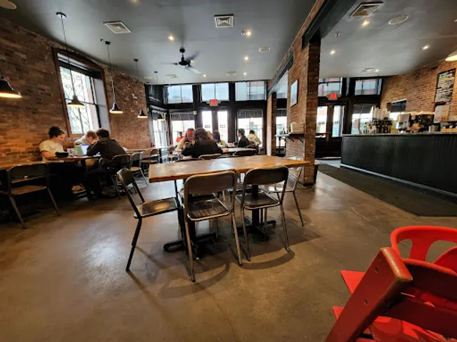 Den Den Café Asiana