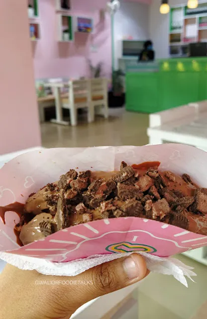 Sweet Sins - Shakes & Desserts VinayNagar