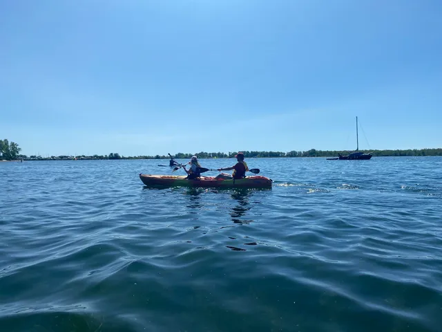 Toronto SUP & Kayak