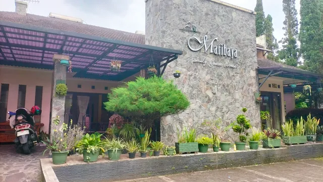Maribaya Family Guesthouse