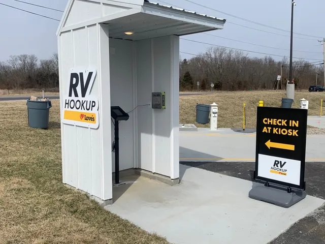 Love's RV Hookup