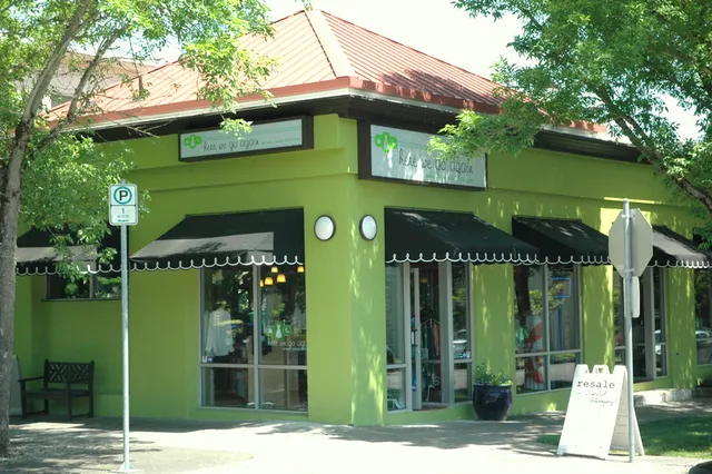 Here We Go Again deluxe resale boutique