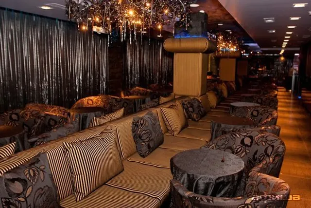 Арт-шоу-ресторан Balagan City