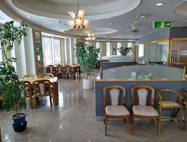 レストラン彩湖