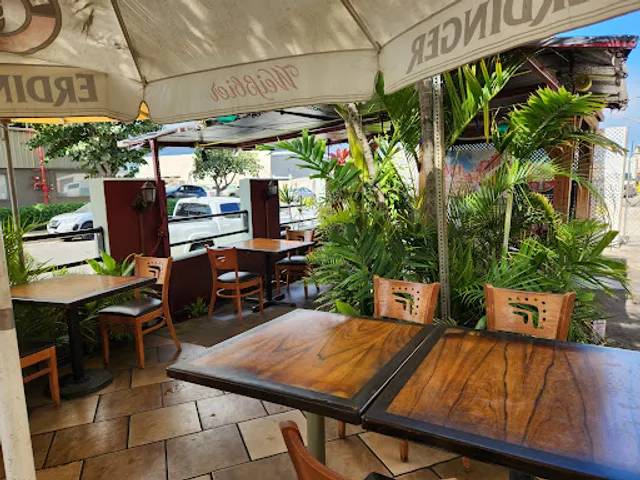 Brigit & Bernard's Garden Cafe