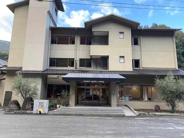 ONSEN HOTEL LINGO
