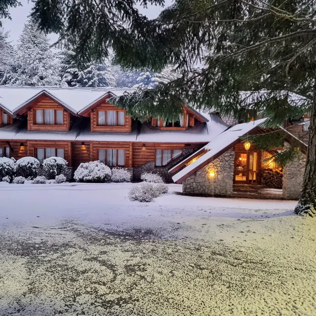 Altos Los Pioneros & Spa 3 estrellas( hosteria boutique )