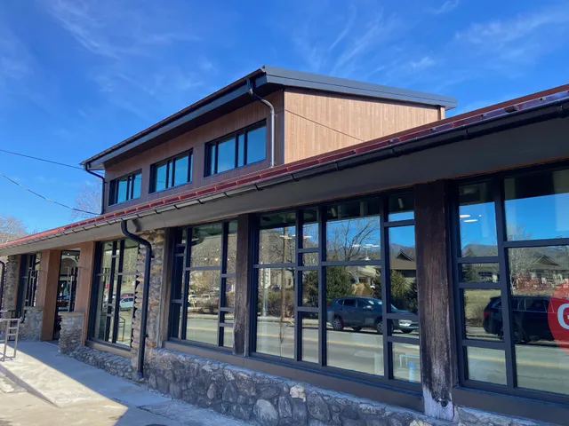 North Carolina Glass Center - Black Mountain, NC