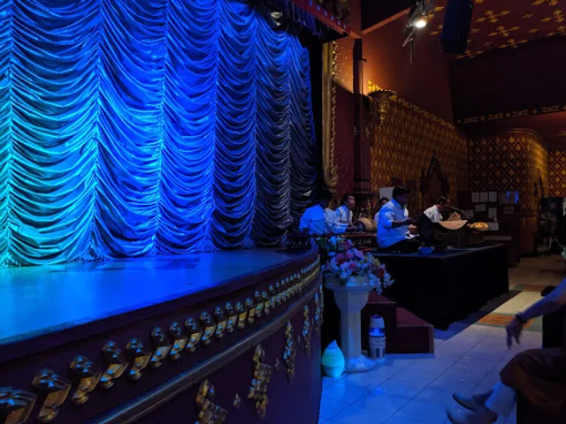 Nopparat Thai classical dance & restaurant