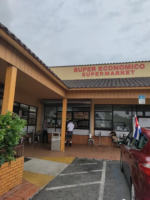 Super Economico Supermarket