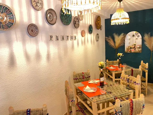 PLATOS GASTROBAR