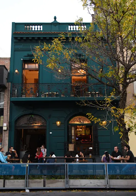 Doble Sentido, Bar Cultural