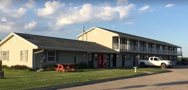 Shelby Country Inn and RV Park