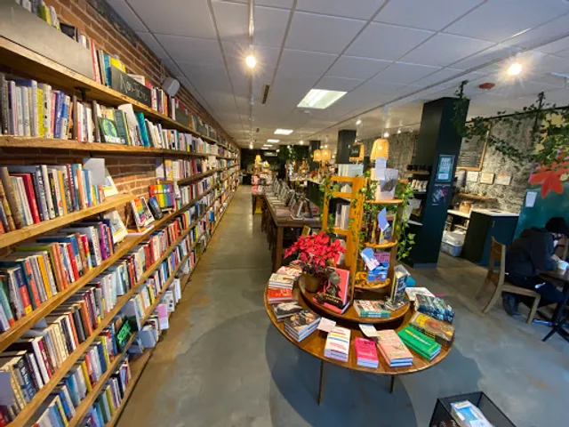 Epilogue Books Chocolate Brews