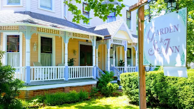 Garden and Sea Inn Bed & Breakfast