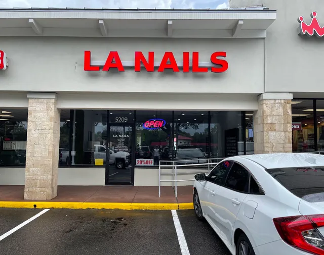LA Nails
