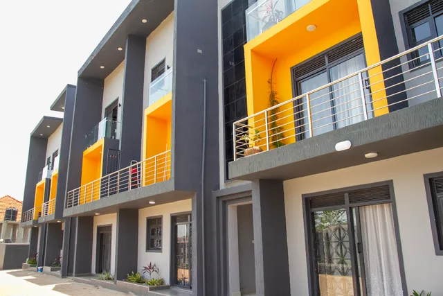 Lake Breeze Apartments