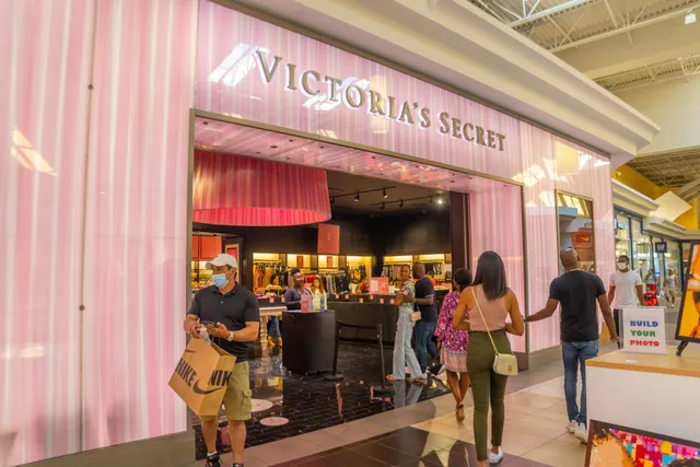 Victoria's Secret & PINK