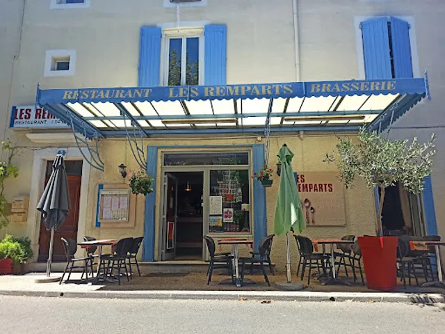 Les Remparts