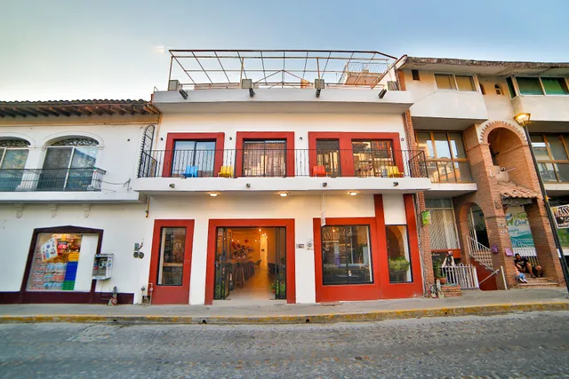 Ten to Ten Puerto Vallarta