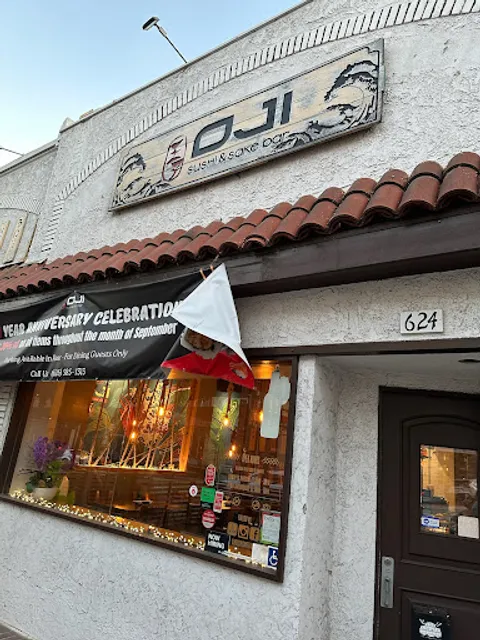 Oji Sushi & Sake Bar