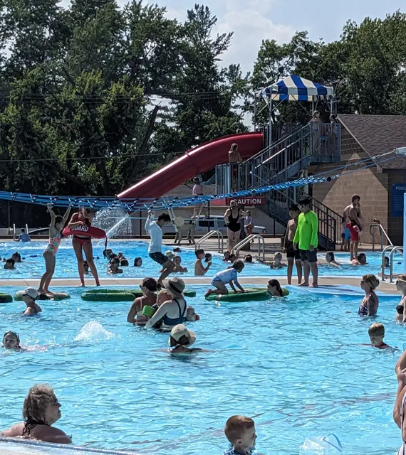 DeWitt Aquatic Center