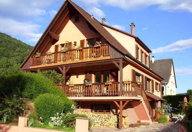 A l'Ombre des Coteaux