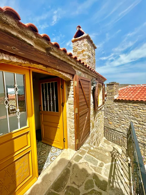 Sarı Keçi Taş Pansiyon