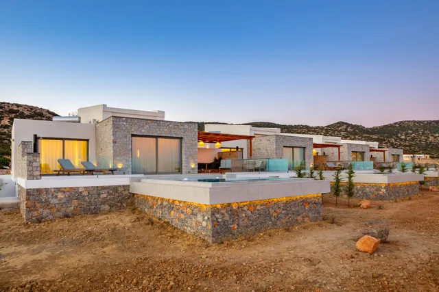 Aros luxury villas