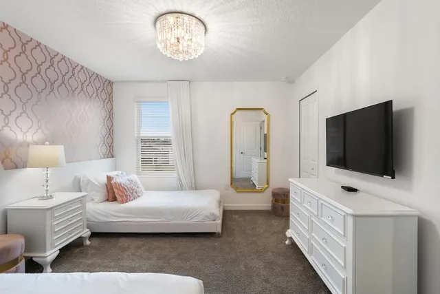 9290 Sommerset Hills Drive