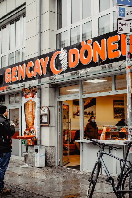 Gencay Döner
