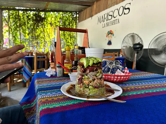 Mariscos La Nayarita