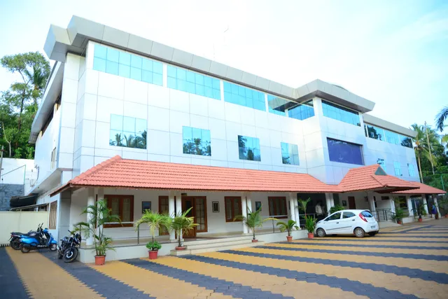 Broad Bean, Chakkarakkal | The Business Class Hotel