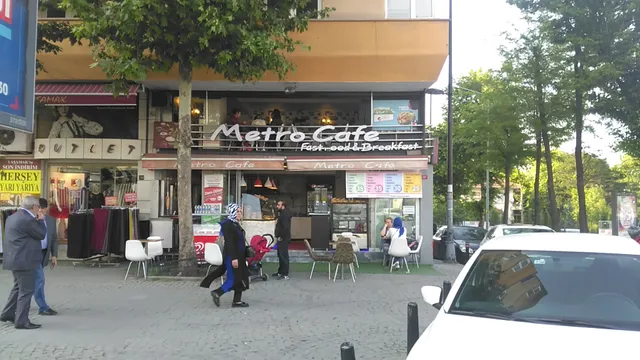 Metro Cafe Fast Food & Breakfast