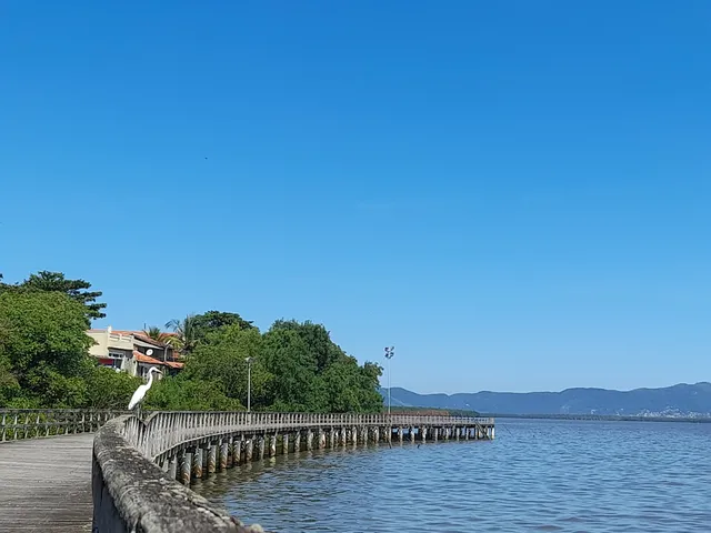 Pier Guaratiba Stone