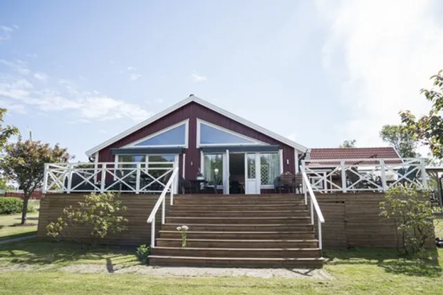 Mellbystrand Hotell, Vandrarhem, Lofthus & Restaurang Solstickan