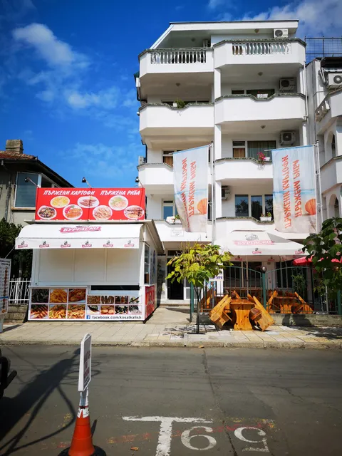 Къща за гости Ропотамо