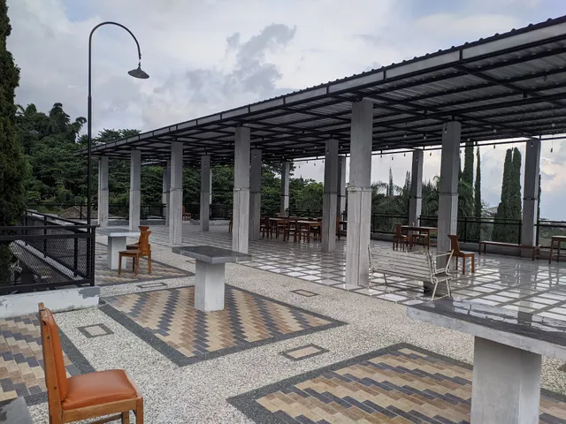 RedDoorz Plus near Taman Rekreasi Selecta 2