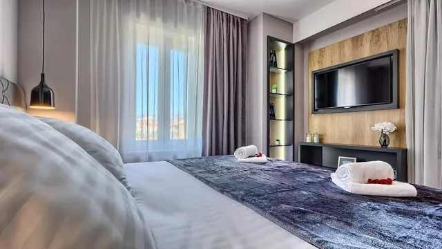 Apatman Mondo Deluxe