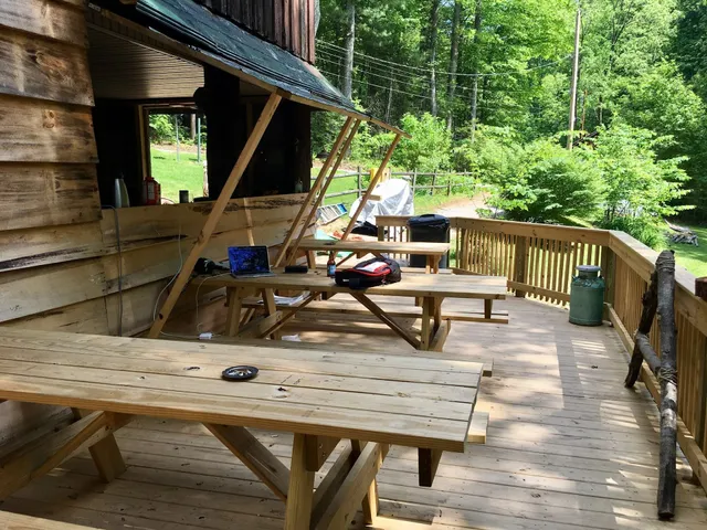 Boots Off Hostel & Campground