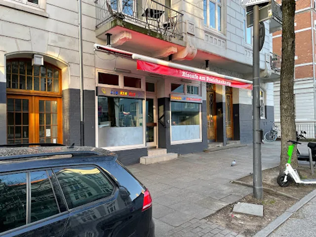 Eiscafé am Poelchaukamp